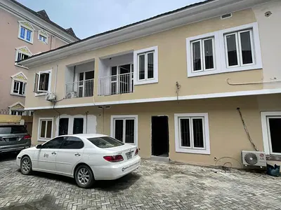 Super Contemporary 3 Bedroom Terrace Duplex