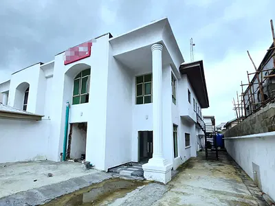 Commercial Shop Space