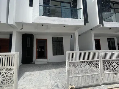 Beautiful 4 Bedroom Semidetached Duplex