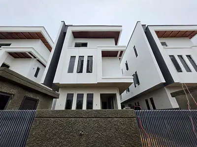 Luxury 6 Bedroom Fully Detached Duplex with BQ, Elevator, Cinema,