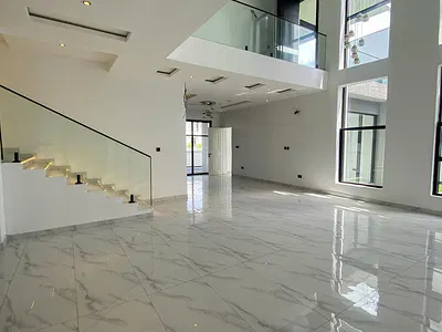 Stunning 5 Bedroom Detached Duplex