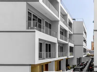 Luxury 3 Bedroom Apartment with Excellent Facility