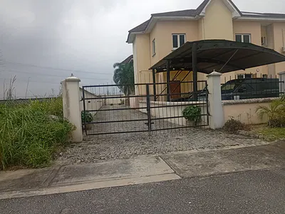 4 Bedroom Detached Duplex with BQ