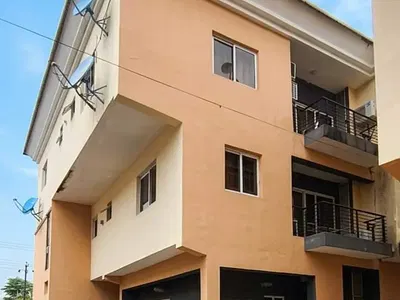 Spacious Three Bedroom Terraced Duplex