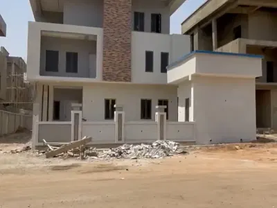 Standard Built 5bedroom Fully Detached Duplex with Elevator Shaft