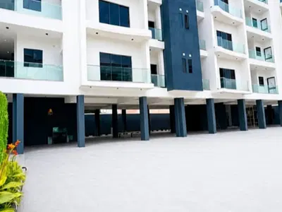 Spacious 3 Bedroom Apartment with BQ and Elevator