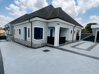 5 Units of 2 Bedroom and 2 Units of 1 Bedroom Apartment in Ikorodu