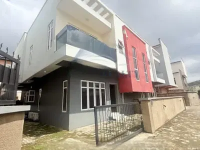 Gorgeously Finished Spacious 4 Bedroom Semi Detached Duplex with a BQ