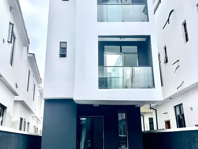 Semi Direct Property to Let 2 Bedroom Apartment for Rent Location