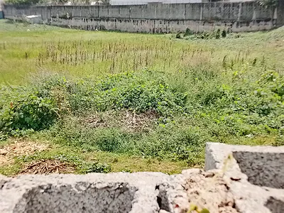 1, 813SQM Land at Decent Location