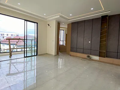 Stunning 6 Bedroom Detached Duplex