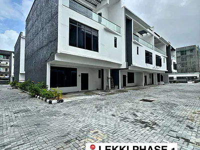 Modern 4 Bedroom Terrace Duplex