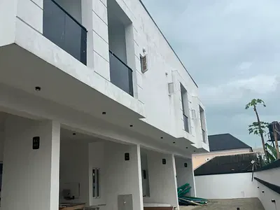 Direct- Stunning 3bedroom Terrace Duplex