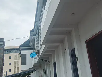 BQ in a Shared Apartment in Osapa
