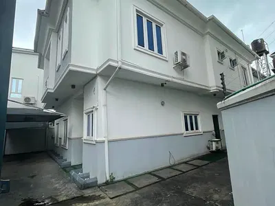 Spacious 5bedroom Fully-Detached Duplex with BQ
