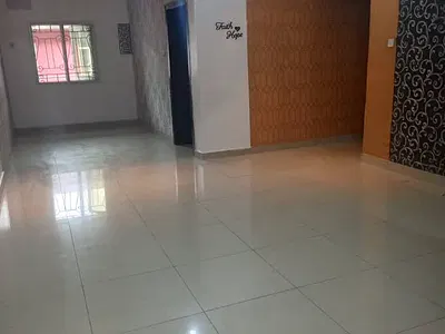 Spacious 3 Bedroom Flat