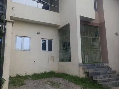 Corner Piece 3 Bedroom Terraced Duplex