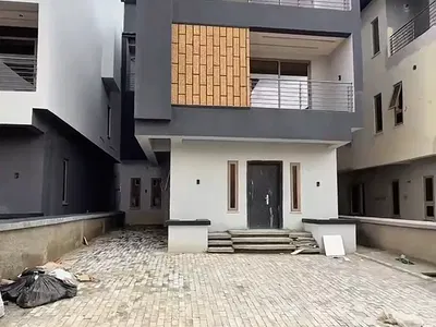 Newly Built 4-Bedroom Detached Smart Duplex with BQ