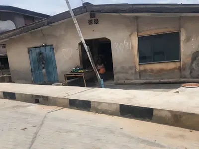 A Demolishable Bungalow in a Serene Environment