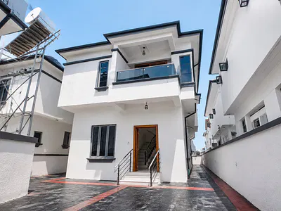 4 Bedroom Detached +BQ — Lekki, Lagos