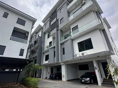 Luxury 4-Bedroom Ensuite Penthouse Maisonette
