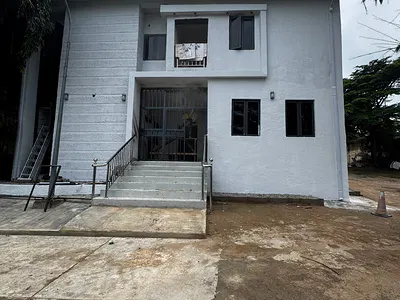 Well Renovated Corner Piece Spacious 4bedrooms Semi Detached Duplex