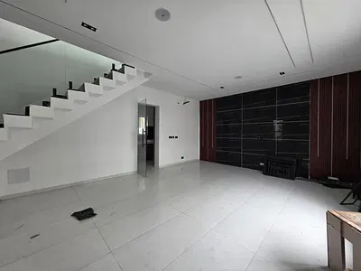 Luxury 5bedroom