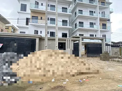A Refined 1 Bedroom Apartment + Gym, Swimming Pool, Elevator