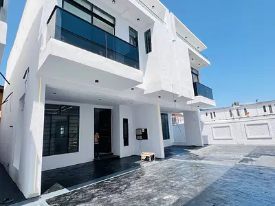 Luxury 3bedroom Semi Detached Duplex with BQ