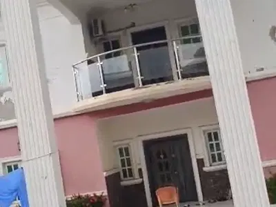 5bedroom Fully Detached Duplex with 1bedroom BQ and Selfcontain BQ and