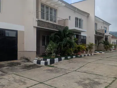 A Very Good Spacious 4-Bedroom Terrace Duplex + 1BQ