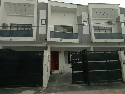 4 Bedroom Terraced Duplex with Self Compound