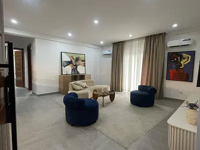 Furnished 2 Bedroom Apartment with Pool & Elevator