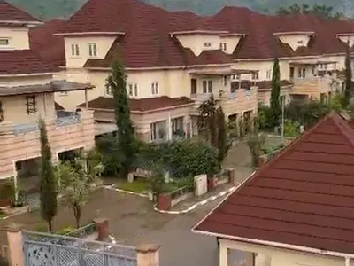 1 Hectares Land, 10units Duplexes, Garden Area, Fcda C of O