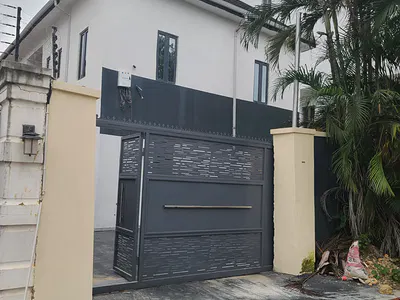 Newly Built 2 Bedrooms Flat