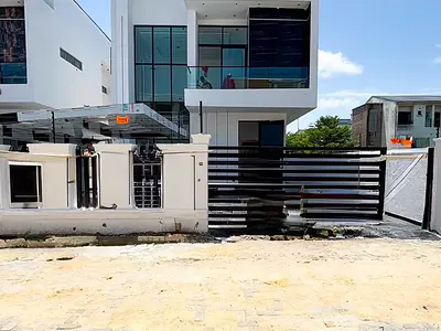 5 Bed Rooms Fully Detached Duplex Located in Chevron, Lekki.