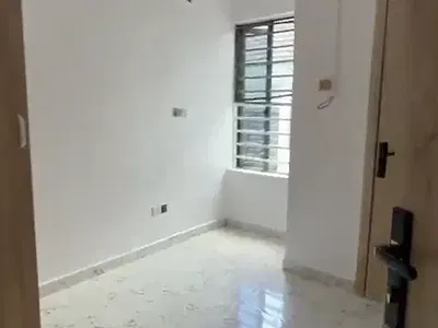 Mini Flat with Shared Kitchen