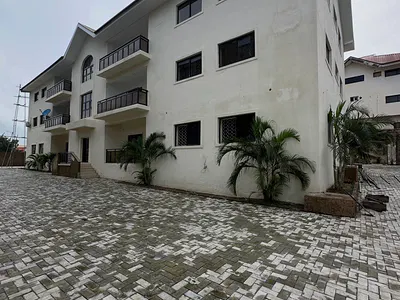 Standard 3 Bedroom Apartment with Excellent Facilities