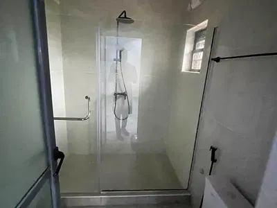 Brand New Luxury 2 Bedroom Flat Upstairs with 2 Barconies