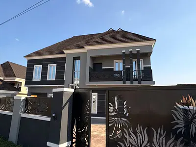Luxury 5-Bedroom Duplex with BQ & Security House