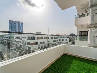 Luxurious Fully Furnished & Serviced 4-Bedroom