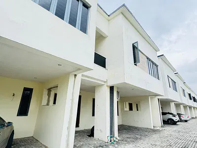 Brand New Spacious 3bedroom Terraced Duplex 7M VGC