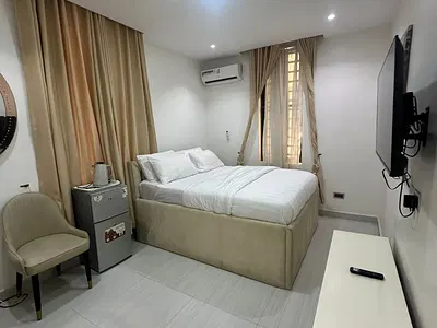 Serviced 2 Bedroom Apartment