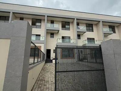 Spacious 5-Bedroom Terraced Duplex with BQ in Katampe