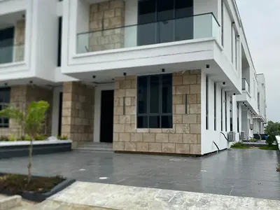 Luxury 5 Bedrooms Detached Duplex with BQ