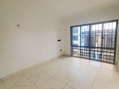 Superluxury 4bedroom Terrace Duplex*