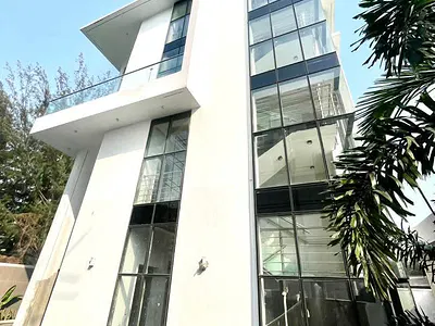 T Bedroom Detached Duplex with Elevator