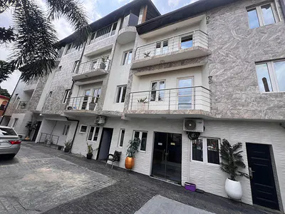 Luxury and Furnished 2 Bedroom Apartment with Excellent Amenities