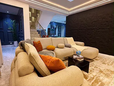 Luxury 2 Bedroom Apartment with Luxury Finishes