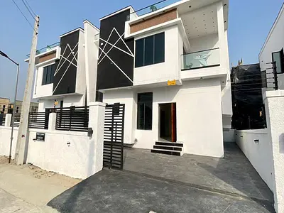 Luxury 4 Bedroom Semi-Detached Duplex